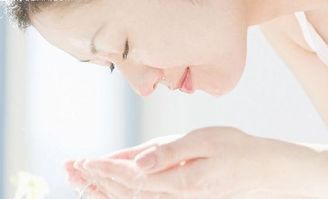 告別惱人痘痘！13個(gè)科學(xué)祛痘小方法，助你快速恢復(fù)平滑肌膚